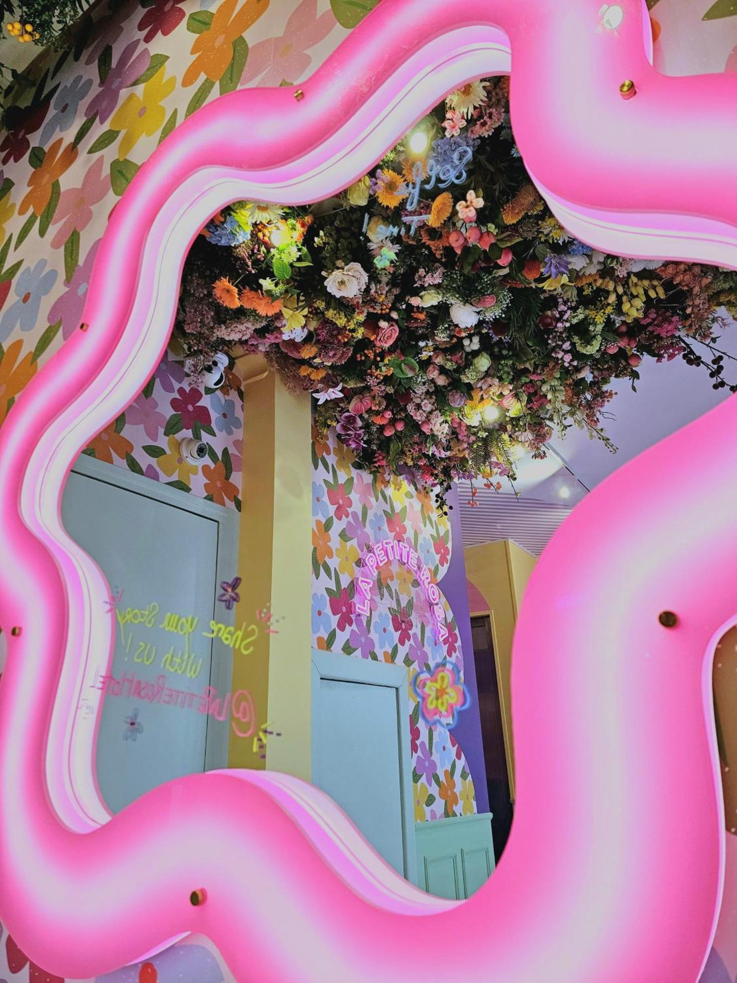 Hotel Pink
