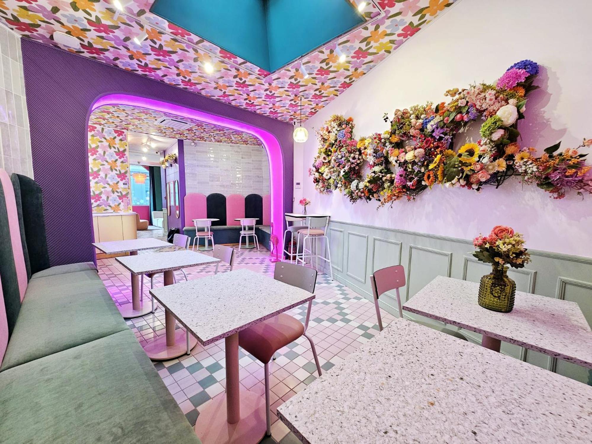 Pink Hotel Parijs