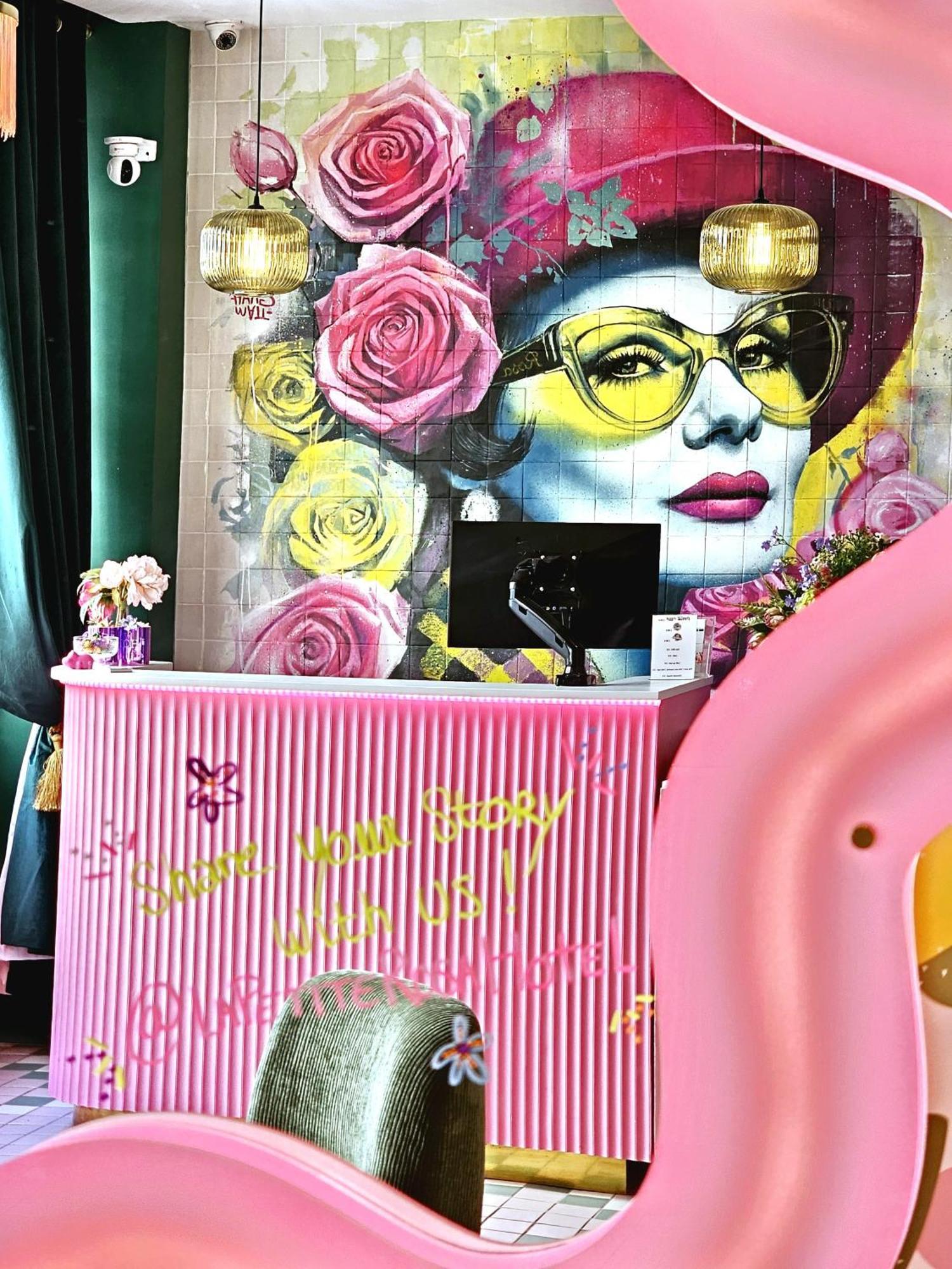 Pink Hotel