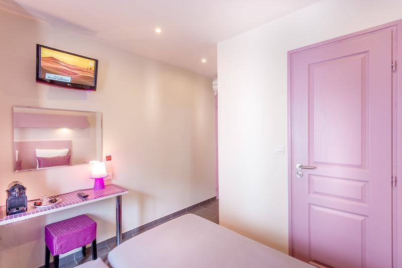Pink 3*